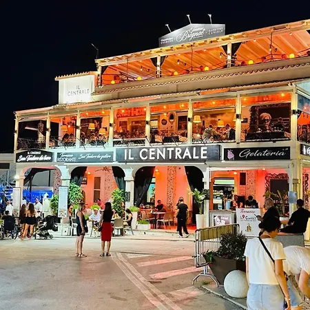 Casa Paradiso La Cinta 度假居 *